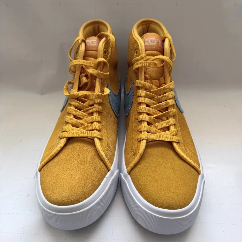 Nike High-Top Sneakers in Mustard and Denim Blue